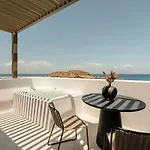 فندق Naxos Rhyton 4*