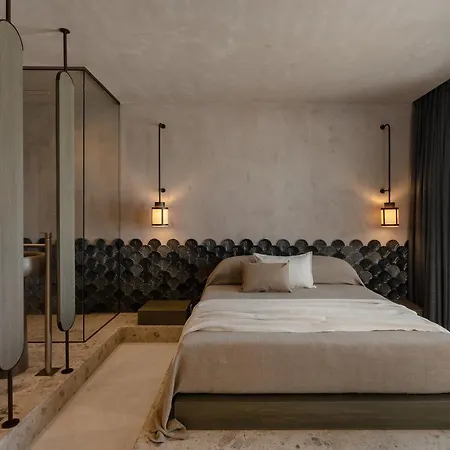 Naxos Rhyton Hotell 4*