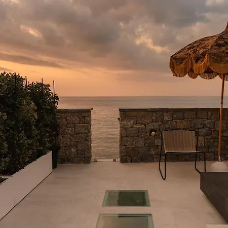 Hotel Naxos Rhyton 4*